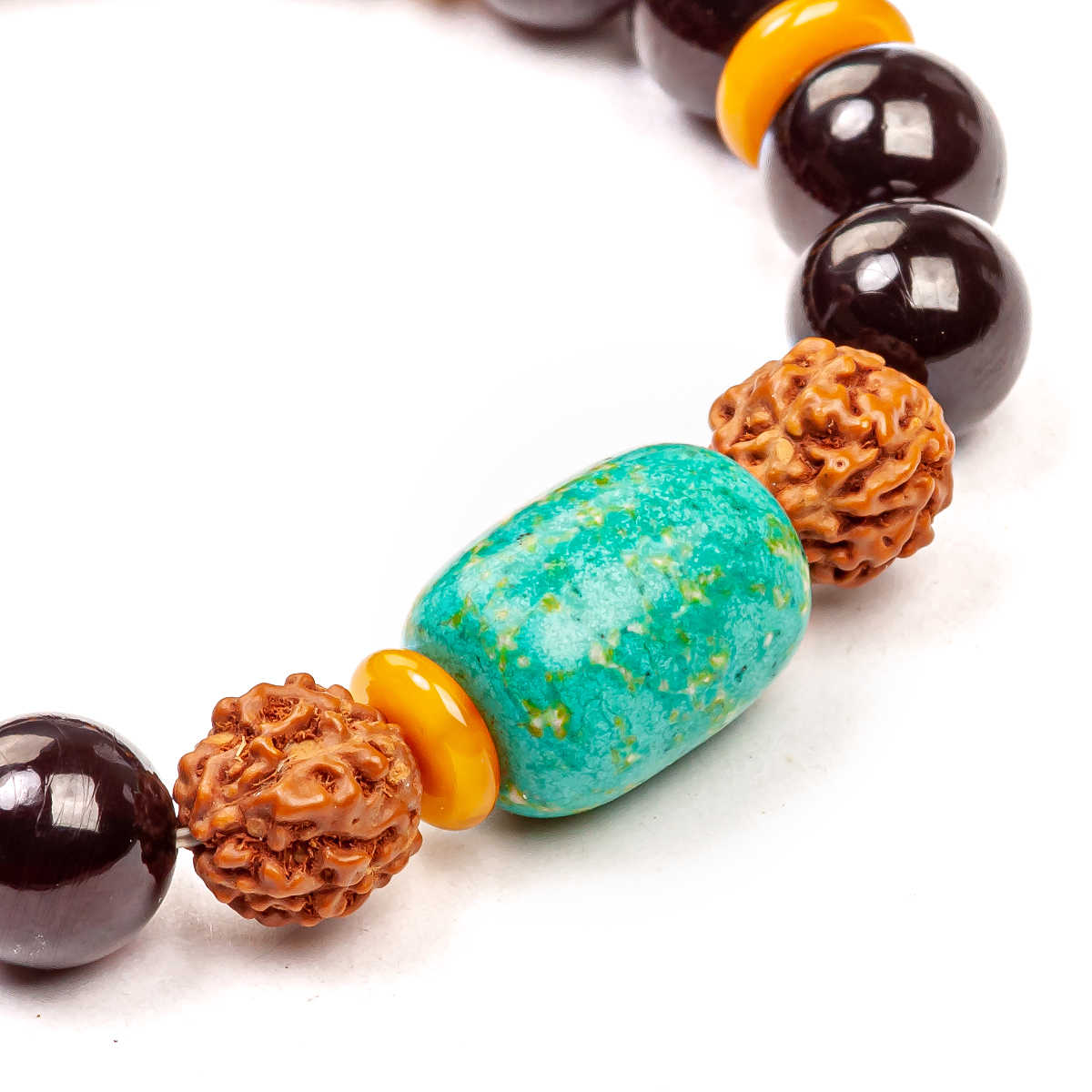 Браслет янтарный